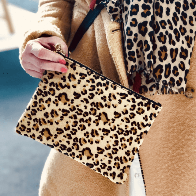 HAIR-ON-LEATHER WRISTLET l Variety of colours