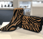 Load image into Gallery viewer, HAIR-ON-LEATHER BOX CLUTCH l Variety of colours
